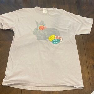 Women’s Large bunny graphic shirt Easter